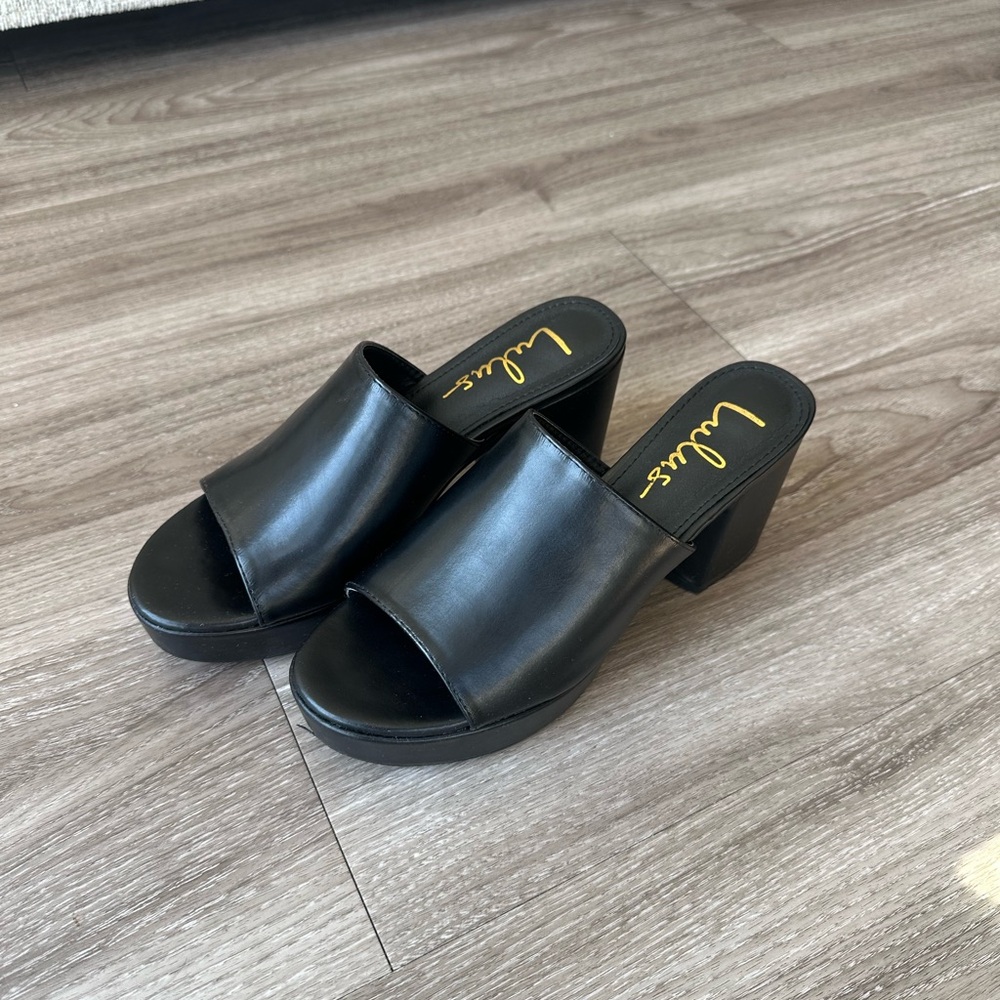 Lulu's Black Leather Mules